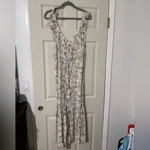 Forever 21 Cream Floral Maxi Dress